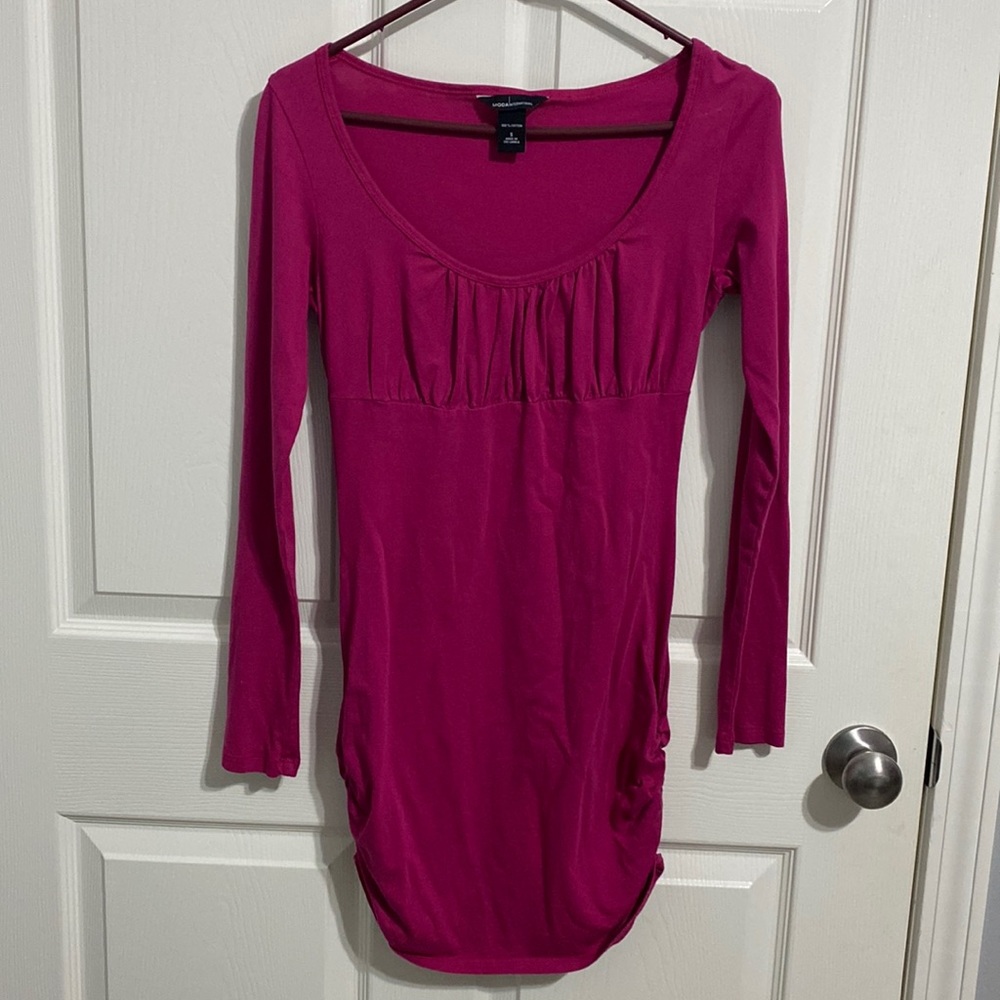 VS long sleeve top super flattering like new condition 100% Cotton Color - Pink